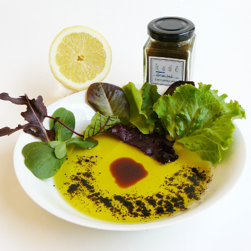 Salatdressing mit Lakritzpulver