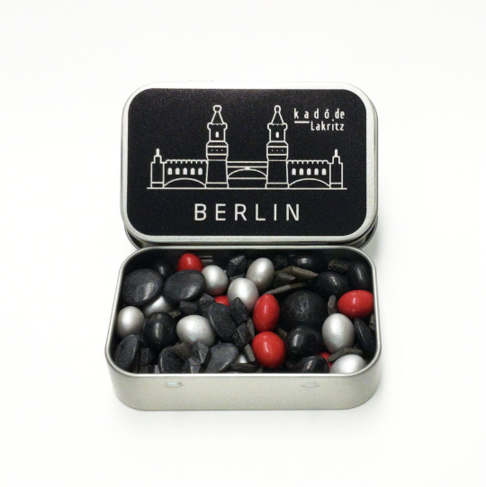 Mix of Salmiac pastilles in the tin, 80g