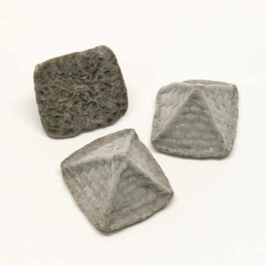 Pyramiden - 100g